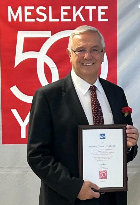 94519821 c5ed 4e91 a0aa 6b9200e2e64c