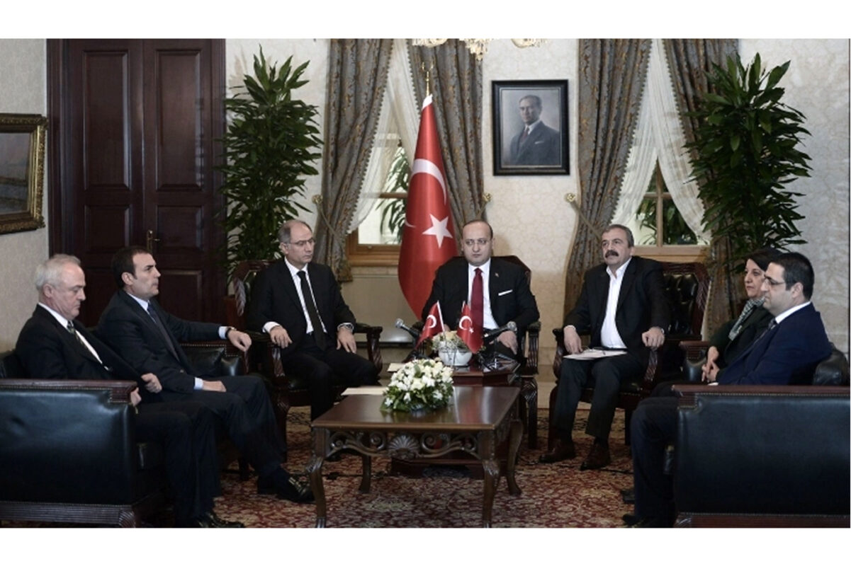 Dolmabahçe mutabakatı 28 şubat 2015 bebek katili önder öcalan