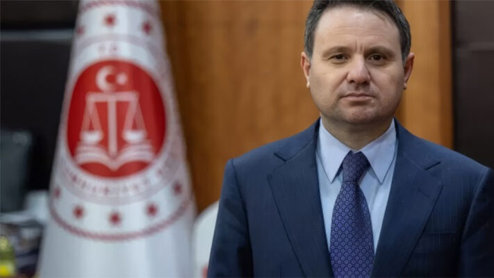 Akın gürlek, di pietro karşılaştırması